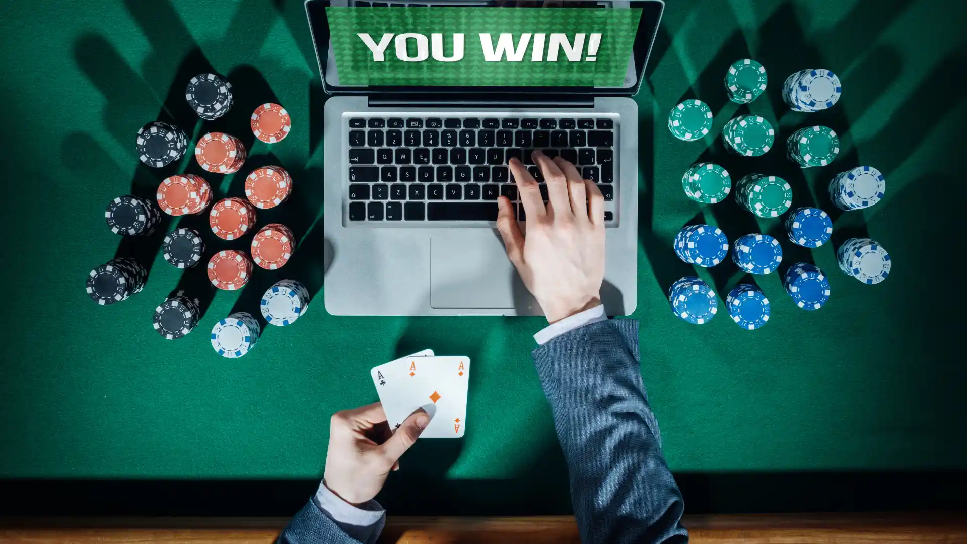 如何利用線上德州撲克中的獎金和獎勵來增加收益？