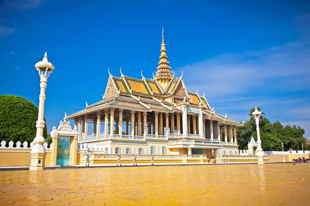 金邊旅遊景點指南：結合文化、歷史與WPT柬埔寨錦標賽2024－歷史與文化景點（金邊皇宮）